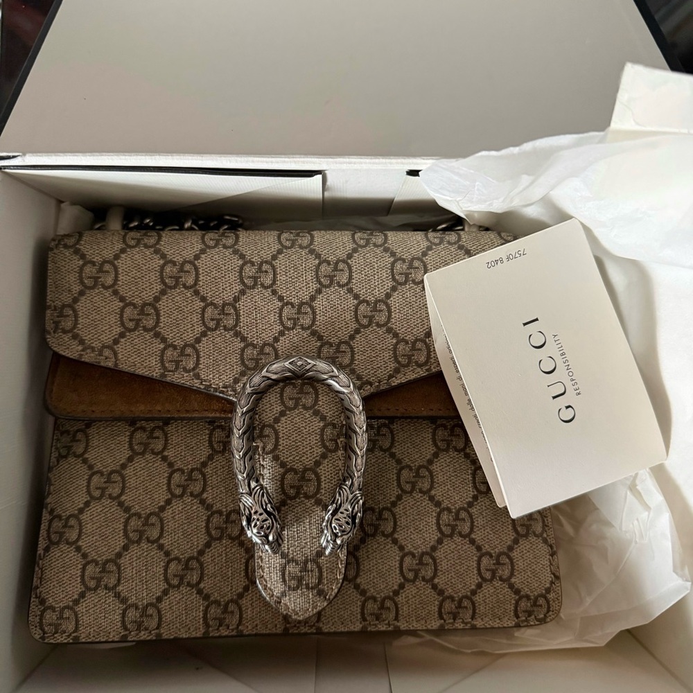 AUTHENTIC Gucci Dionysus GG Small shoulder bag